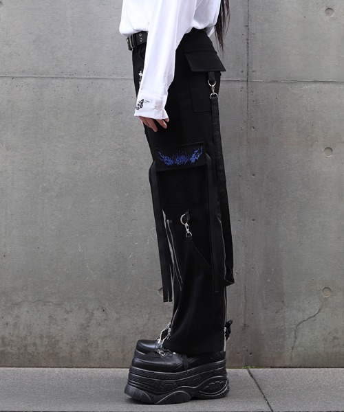 REZEN（リゼン）の「彼岸花×鬼火ボンテージパンツ（その他パンツ・メンズ・ローズ/ブルーパープル/ライトグレー・SMALL/MEDIUM/LARGE）」の8枚目の写真