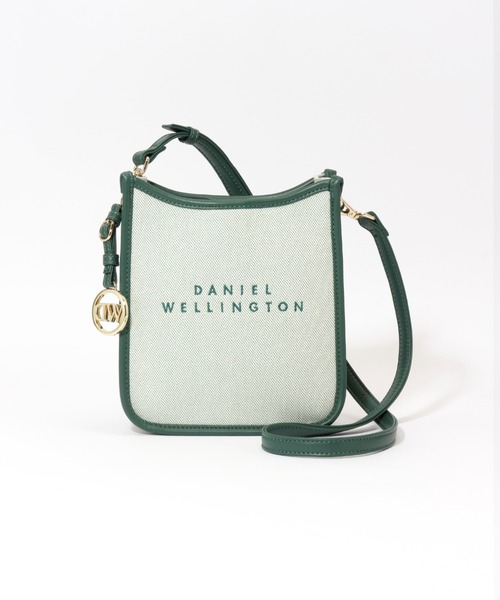 Daniel Wellington(ダニエルウェリントン)の「ダニエルウェリントン Iconic cavas スクエア ショルダーバッグ(ショルダーバッグ・レディース・ブラック/ブラウン/ホワイト/グリーン/ネイビー・FREE)」の4枚目の写真