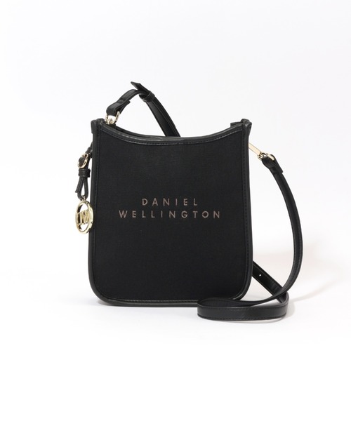 Daniel Wellington(ダニエルウェリントン)の「ダニエルウェリントン Iconic cavas スクエア ショルダーバッグ(ショルダーバッグ・レディース・ブラック/ブラウン/ホワイト/グリーン/ネイビー・FREE)」の1枚目の写真