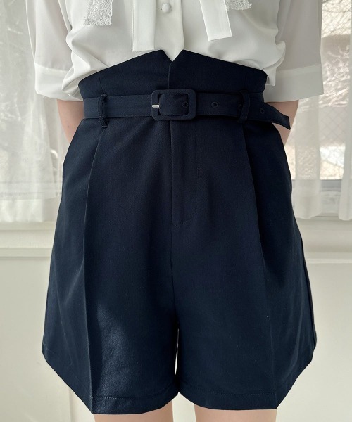 F i.n.t(フィント)の「細ベルト付きハイウエストショートパンツ(その他パンツ・レディース・ダークグレー/ネイビー・FREE)」の4枚目の写真
