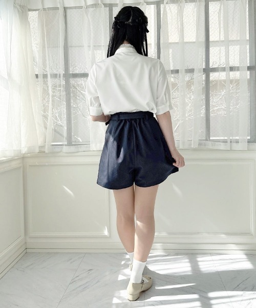 F i.n.t(フィント)の「細ベルト付きハイウエストショートパンツ(その他パンツ・レディース・ダークグレー/ネイビー・FREE)」の8枚目の写真