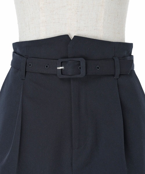 F i.n.t(フィント)の「細ベルト付きハイウエストショートパンツ(その他パンツ・レディース・ダークグレー/ネイビー・FREE)」の20枚目の写真