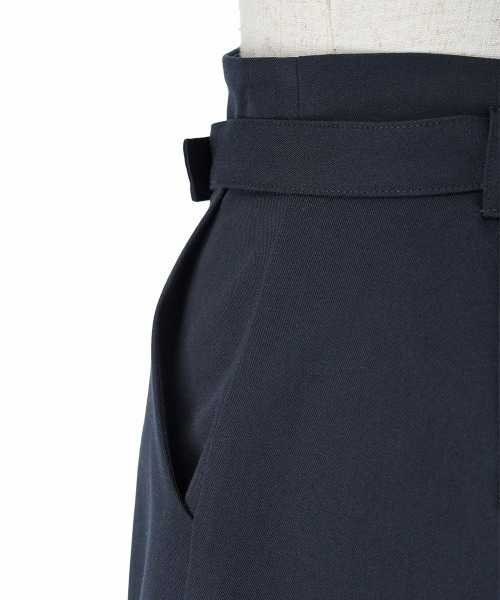F i.n.t(フィント)の「細ベルト付きハイウエストショートパンツ(その他パンツ・レディース・ダークグレー/ネイビー・FREE)」の22枚目の写真
