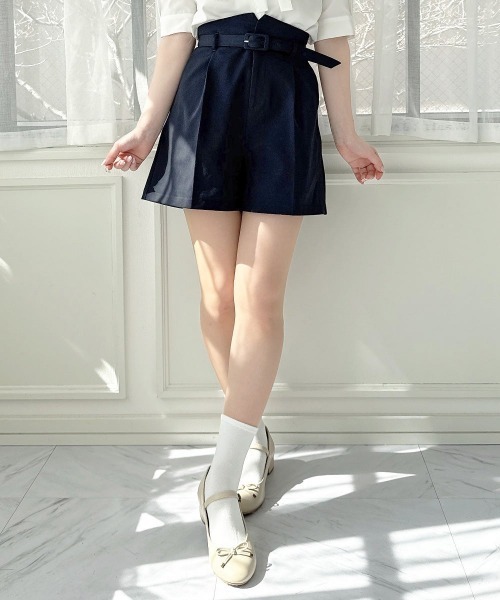 F i.n.t(フィント)の「細ベルト付きハイウエストショートパンツ/fint フィント(その他パンツ・レディース・ダークグレー/ネイビー・FREE)」の3枚目の写真