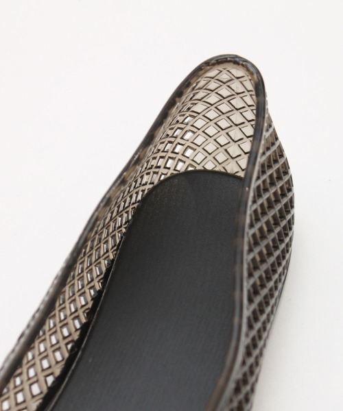 and it_(アンドイット)の「クリスタルシューズ(パンプス・レディース・カーキ/ブラック/ネイビー/クリア・LARGE/MEDIUM)」の7枚目の写真