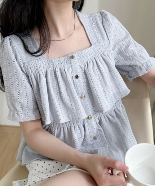 Ada.（エイダ）の「透かし編み スクエアネックパフスリーブ フレアカットソー（Tシャツ/カットソー・レディース・ブラック/ブルー/ホワイト・FREE）」の5枚目の写真