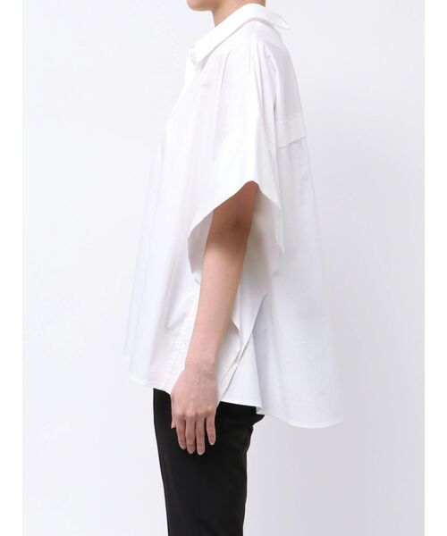 ELENDEEK(エレンディーク)の「オーバーテントブラウス(シャツ/ブラウス・レディース・ライトブルー/グレー/オフホワイト・FREE)」の7枚目の写真