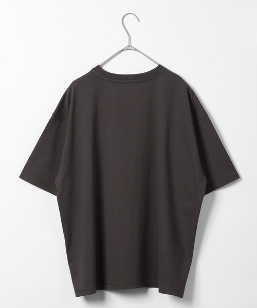 GLOBAL WORK(グローバルワーク)の「冷感コットンプリントBIGTシャツ636805(Tシャツ/カットソー・レディース・ホワイト/ダークブラウン/ダークグレー/ネイビー/グリーン/レッド・LARGE/MEDIUM)」の7枚目の写真