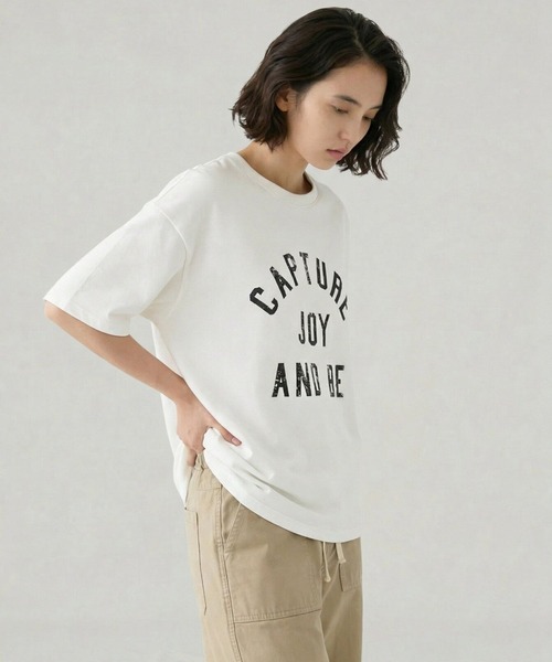 GLOBAL WORK(グローバルワーク)の「冷感コットンプリントBIGTシャツ636805(Tシャツ/カットソー・レディース・ホワイト/ダークブラウン/ダークグレー/ネイビー/グリーン/レッド・LARGE/MEDIUM)」の21枚目の写真