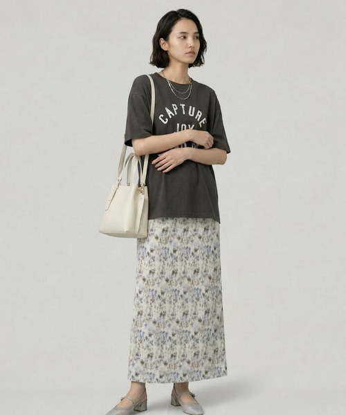 GLOBAL WORK(グローバルワーク)の「冷感コットンプリントBIGTシャツ636805(Tシャツ/カットソー・レディース・ホワイト/ダークブラウン/ダークグレー/ネイビー/グリーン/レッド・LARGE/MEDIUM)」の22枚目の写真