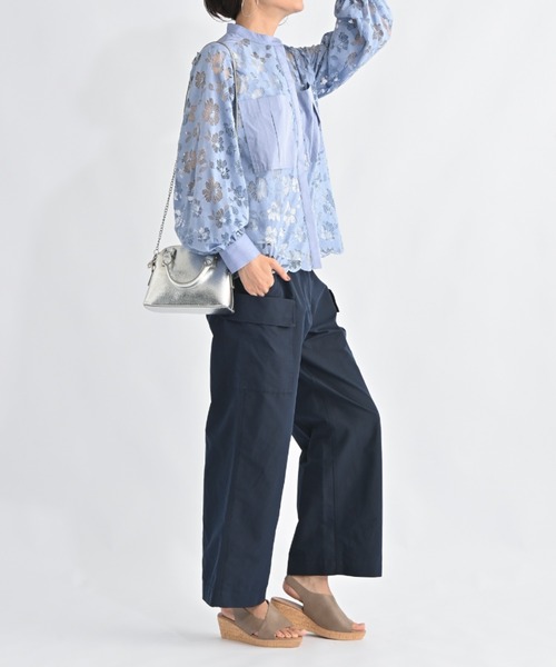 aunt lily（アントリリー）の「シャンブレーツイル ハンサムカーゴパンツ｜カーゴパンツ ワイドパンツ ストレートパンツ ワークパンツ 美脚シルエット 体型カバー（カーゴパンツ・レディース・ネイビー/チャコールグレー・S/LL/L/M）」の5枚目の写真
