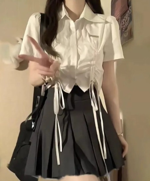 SHEPP(シープ)の「ドロストギャザー半袖クロップドシャツ(シャツ/ブラウス・レディース・ホワイト・S/M)」の11枚目の写真