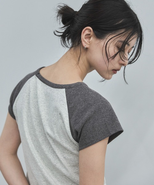 feepur(フェピュール)の「異素材ラグランフレンチTee(Tシャツ/カットソー・レディース・ネイビー/チャコールグレー・MEDIUM)」の14枚目の写真