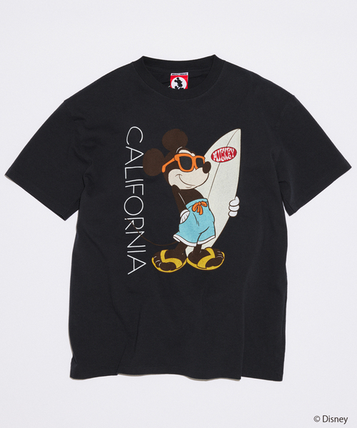 MICKEY MOUSE(ミッキーマウス)の「MICKEY MOUSE / ミッキー マウス 別注 プリント Tシャツ(Tシャツ/カットソー・メンズ・ホワイト/グレー/ホワイト×ホワイト/ブラウン/ブラック系その他/ブルー系その他/ブラックミックス・MEDIUM/SMALL/LARGE)」の5枚目の写真