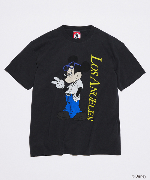 MICKEY MOUSE(ミッキーマウス)の「MICKEY MOUSE / ミッキー マウス 別注 プリント Tシャツ(Tシャツ/カットソー・メンズ・ホワイト/グレー/ホワイト×ホワイト/ブラウン/ブラック系その他/ブルー系その他/ブラックミックス・MEDIUM/SMALL/LARGE)」の4枚目の写真