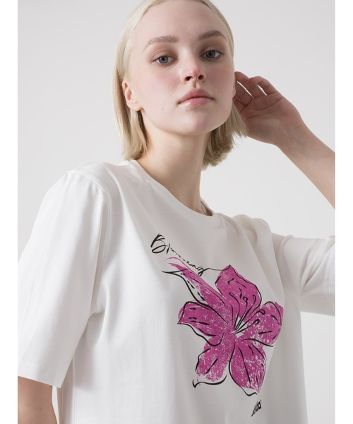 DIMENSIONE danza(ディメンシオーネ ダンツァ)の「花柄プリントTシャツ(Tシャツ/カットソー・レディース・ホワイト・SMALL)」の3枚目の写真