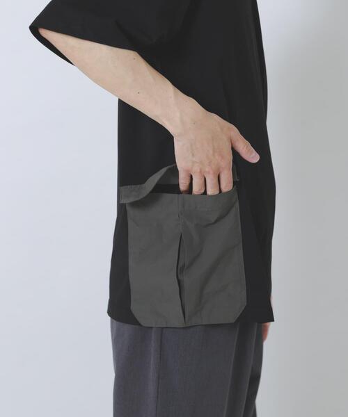 ITEMS URBANRESEARCH(アイテムズ アーバンリサーチ)の「サイドポケットキリカエクルーネックTシャツ(Tシャツ/カットソー・メンズ・ブラック/ピンク/ホワイト/ベージュ・X-LARGE/LARGE/MEDIUM)」の8枚目の写真