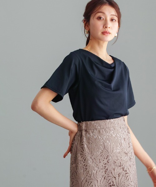 Emilyan（エミリアン）の「【 汗ジミ防止・撥水・速乾 】シルケットカットソー・アシメドレープTシャツ（Tシャツ/カットソー・レディース・ホワイト/ネイビー・L/M/S）」の10枚目の写真