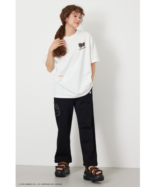 RODEO CROWNS WIDE BOWL(ロデオクラウンズワイドボウル)の「(サンリオキャラクターズ) パターンモチーフTシャツ(Tシャツ/カットソー・レディース・ブラウン/ブラック/ライトブルー/オフホワイト・MEDIUM/LARGE)」の8枚目の写真