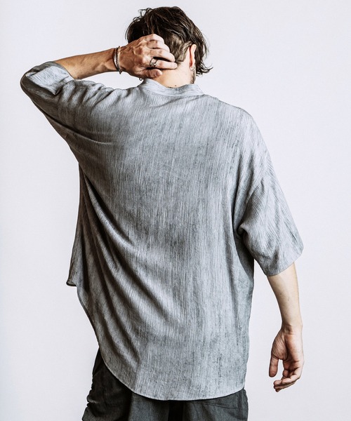 NO ID.(ノーアイディ)の「【NO ID.】Half Sleeve V-Neck BIG Shirt / ハーフスリーブ Vネック ビッグ シャツ(シャツ/ブラウス・メンズ・ホワイト/グレー/ブラック・ONE SIZE)」の15枚目の写真