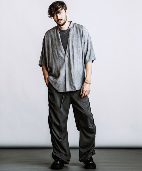 NO ID.(ノーアイディ)の「【NO ID.】Half Sleeve V-Neck BIG Shirt / ハーフスリーブ Vネック ビッグ シャツ(シャツ/ブラウス・メンズ・ホワイト/グレー/ブラック・ONE SIZE)」の21枚目の写真