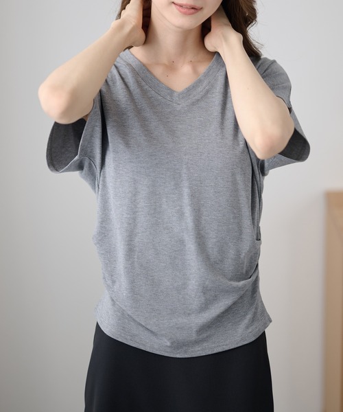 DAYRA(デイラ)の「Vネック サイド ギャザー 半袖 カットソー(Tシャツ/カットソー・レディース・ホワイト/ライトブルー/ブラック/ブラウン/グレー/ライトピンク・FREE)」の12枚目の写真