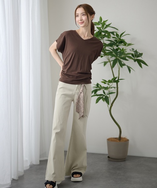 DAYRA(デイラ)の「Vネック サイド ギャザー 半袖 カットソー(Tシャツ/カットソー・レディース・ホワイト/ライトブルー/ブラック/ブラウン/グレー/ライトピンク・FREE)」の20枚目の写真