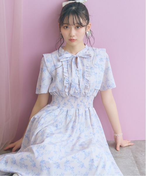 marun(マルン)の「【新色追加】<大きいサイズ>リボン付花柄フリルワンピース marun(ワンピース・レディース・ピンク系/ブラック/アイボリー・L/4L/3L/LL/5L)」の11枚目の写真