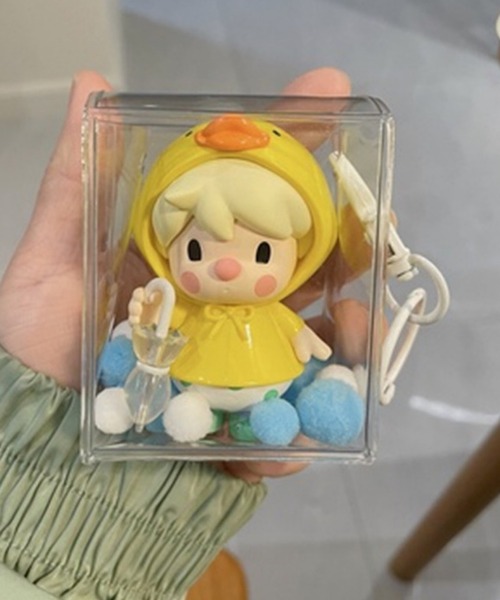 VIBGYOR(ヴィブジョー)の「FReePLACe/ミニ推し ぬいポーチ キーホルダー クリアケース X12861(キーホルダー・レディース・パープル/ホワイト/ブラック/ブルー/ピンク/イエロー・FREE)」の2枚目の写真
