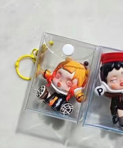 VIBGYOR(ヴィブジョー)の「FReePLACe/ミニ推し ぬいポーチ キーホルダー クリアケース X12861(キーホルダー・レディース・パープル/ホワイト/ブラック/ブルー/ピンク/イエロー・FREE)」の5枚目の写真