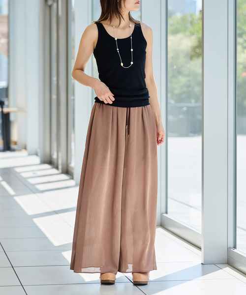 IENA LA BOUCLE(イエナラブークル)の「IENA LA BOUCLE サテン楊柳ギャザーパンツ(その他パンツ・レディース・ウッド/ライトグレー/ブラック・36/38/40)」の13枚目の写真