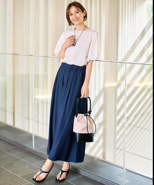 自由区（ジユウク）の「エンボスジャージー プルオーバー（Tシャツ/カットソー・レディース・ベージュ系/レッド系/アイボリー系/グレー系・38/40）」の8枚目の写真