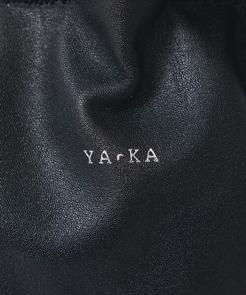 YArKA(ヤーカ)の「【YArKA/ヤーカ】 スモッキング巾着8角形型底バッグ/本革/巾着(トートバッグ・レディース・ブラック・フリー)」の10枚目の写真