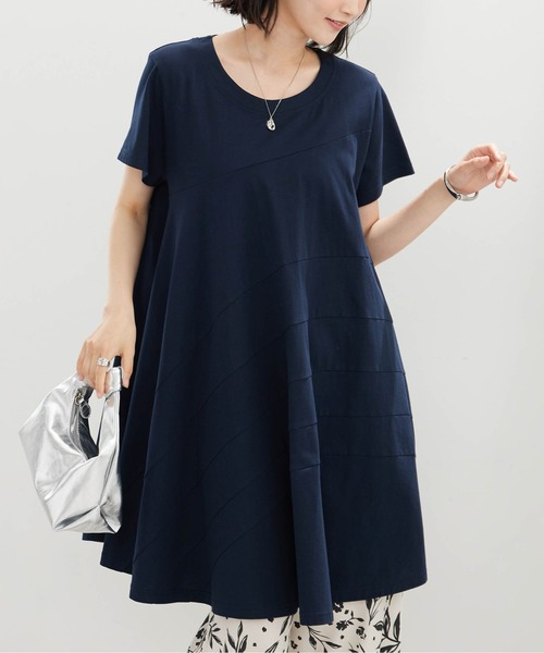 BELLUNA PLUS（ベルーナ）の「切替デザインチュニックワンピース（チュニック・レディース・レッド/ネイビー/ターコイズブルー・MEDIUM/X-LARGE/LARGE）」の2枚目の写真