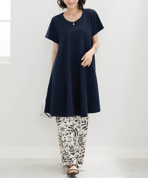 BELLUNA PLUS（ベルーナ）の「切替デザインチュニックワンピース（チュニック・レディース・レッド/ネイビー/ターコイズブルー・MEDIUM/X-LARGE/LARGE）」の5枚目の写真