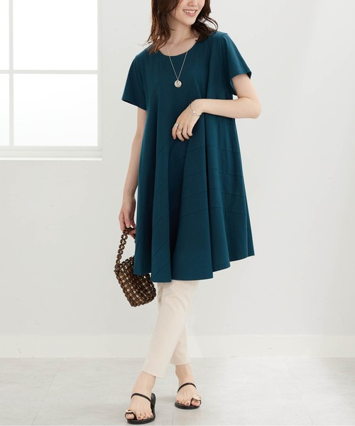 BELLUNA PLUS（ベルーナ）の「切替デザインチュニックワンピース（チュニック・レディース・レッド/ネイビー/ターコイズブルー・MEDIUM/X-LARGE/LARGE）」の21枚目の写真