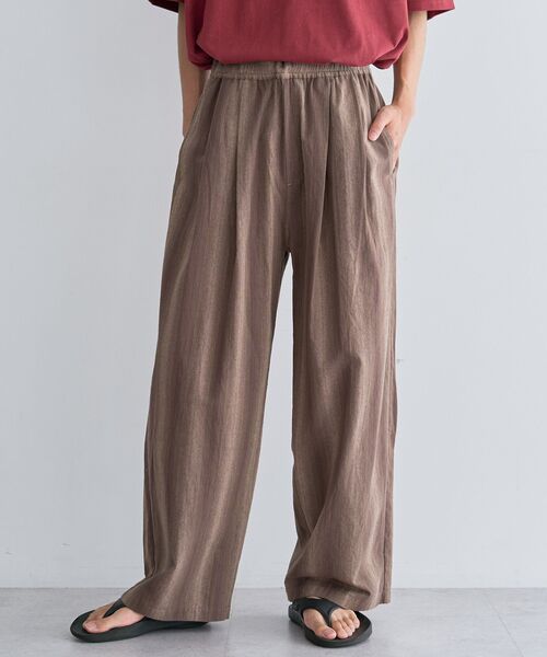 CRAFT STANDARD BOUTIQUE(クラフトスタンダードブティック)の「総柄イージーパンツ(その他パンツ・メンズ・ベージュ/ブラック・L/M)」の2枚目の写真