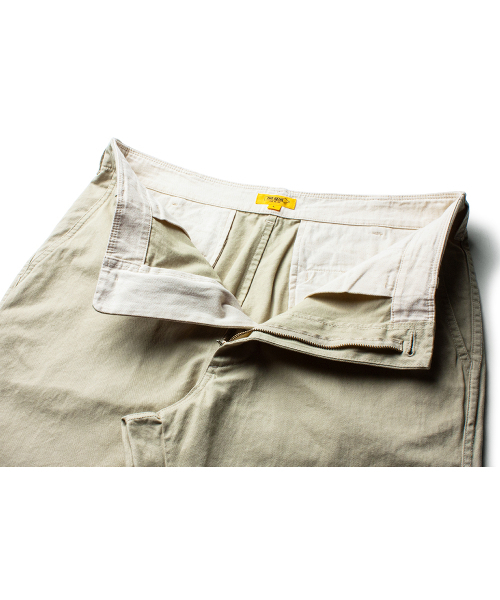 THE RESQ（ザーレスキュー）の「CLASSIC CHINOS II [LIGHT BEIGE]（その他パンツ・メンズ・その他・MEDIUM/LARGE/X-LARGE）」の4枚目の写真