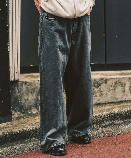 Levi's(リーバイス)の「Levi’s(リーバイス) 別注 Baggy Wide Leg デニムパンツ(L30)(デニムパンツ・メンズ・チャコールグレー・36/34/32/30/28)」の6枚目の写真
