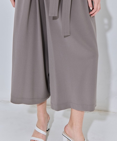 UJOH（ウジョー）の「【UJOH/ウジョー】別注 Wrap Culottes（スラックス・レディース・グレー/ブラック・3/2）」の7枚目の写真