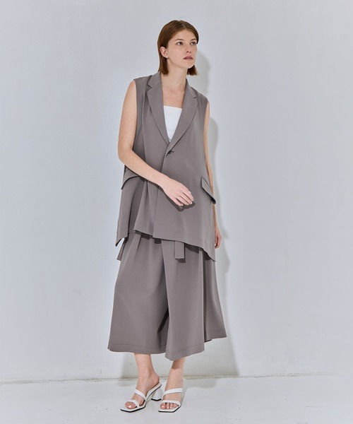 UJOH（ウジョー）の「【UJOH/ウジョー】別注 Wrap Culottes（スラックス・レディース・グレー/ブラック・3/2）」の3枚目の写真