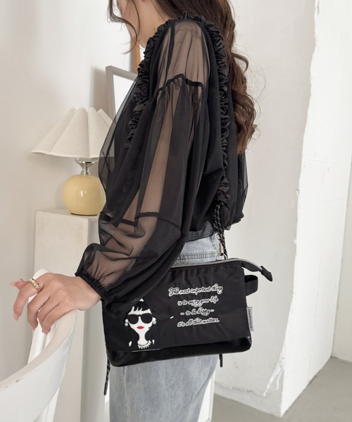HAPPY FACE（ハッピーフェイス）の「ＥＭＭＡクシュクシュ新刺?ショルダーＢＫ（ショルダーバッグ・レディース・ブラック・ONE SIZE）」の5枚目の写真