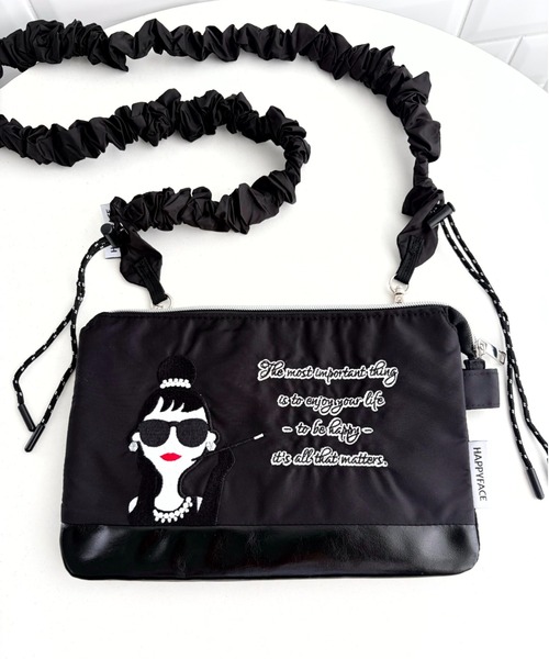 HAPPY FACE（ハッピーフェイス）の「ＥＭＭＡクシュクシュ新刺?ショルダーＢＫ（ショルダーバッグ・レディース・ブラック・ONE SIZE）」の13枚目の写真
