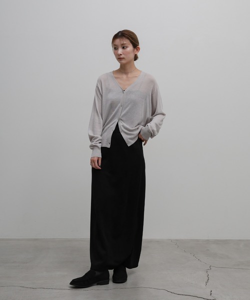 select MOCA(セレクトモカ)の「ドライタッチVネックシアーカーディガン(カーディガン/ボレロ・レディース・グレー/ベージュ/ブラック・FREE)」の4枚目の写真
