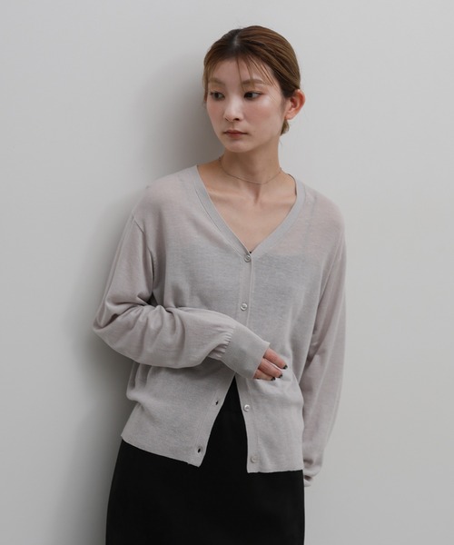 select MOCA(セレクトモカ)の「ドライタッチVネックシアーカーディガン(カーディガン/ボレロ・レディース・グレー/ベージュ/ブラック・FREE)」の8枚目の写真