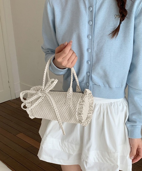 HOOK(フック)の「HOOK for girls ドット × フリル × リボン 円筒型ミニボストンハンドバッグ(ボストンバッグ・レディース・ライトベージュ/ネイビー/ブルー・FREE)」の2枚目の写真