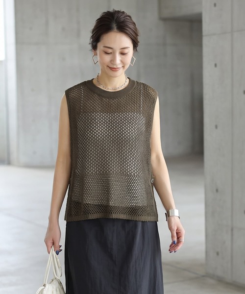 STYLE DELI(スタイルデリ)の「バスケット編みサマーベスト(Tシャツ/カットソー・レディース・スミクロ/ナチュラル/カーキ・FREE)」の17枚目の写真