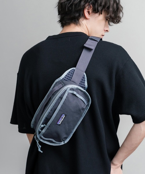 patagonia（パタゴニア）の「Patagonia FIELDSMITH HIP PACK ワンポイントロゴウエストポーチボディショルダー2WAYバッグ（ボディバッグ/ウエストポーチ・メンズ・ブラック/ブルー・FREE）」の22枚目の写真