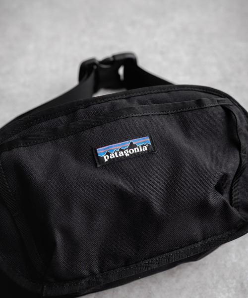 patagonia（パタゴニア）の「Patagonia FIELDSMITH HIP PACK ワンポイントロゴウエストポーチボディショルダー2WAYバッグ（ボディバッグ/ウエストポーチ・メンズ・ブラック/ブルー・FREE）」の14枚目の写真