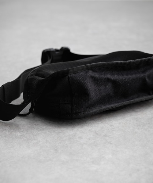 patagonia（パタゴニア）の「Patagonia FIELDSMITH HIP PACK ワンポイントロゴウエストポーチボディショルダー2WAYバッグ（ボディバッグ/ウエストポーチ・メンズ・ブラック/ブルー・FREE）」の11枚目の写真